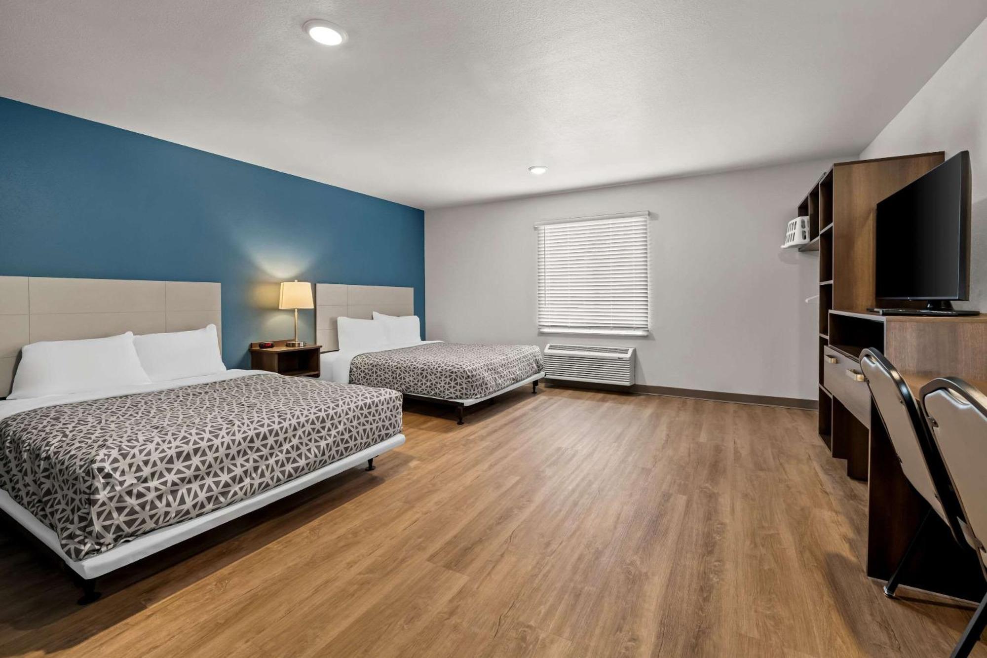 Woodspring Suites Loves Park - Rockford Екстериор снимка